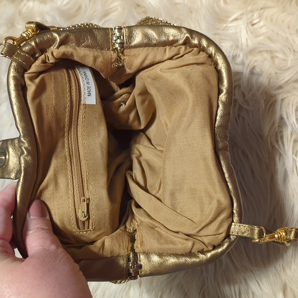 Vintage  Gold Mesh Evening Formal Bag Purse - Picture 4 of 4